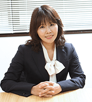 東京本社担当者 白井美智子