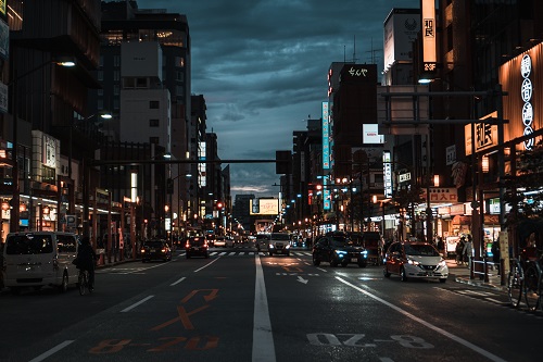 東京