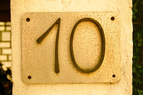 10